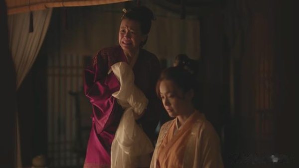 配资查询之家门户 盛纮让墨兰跪祠堂给如兰白绫，背后藏啥秘密？快来揭秘！